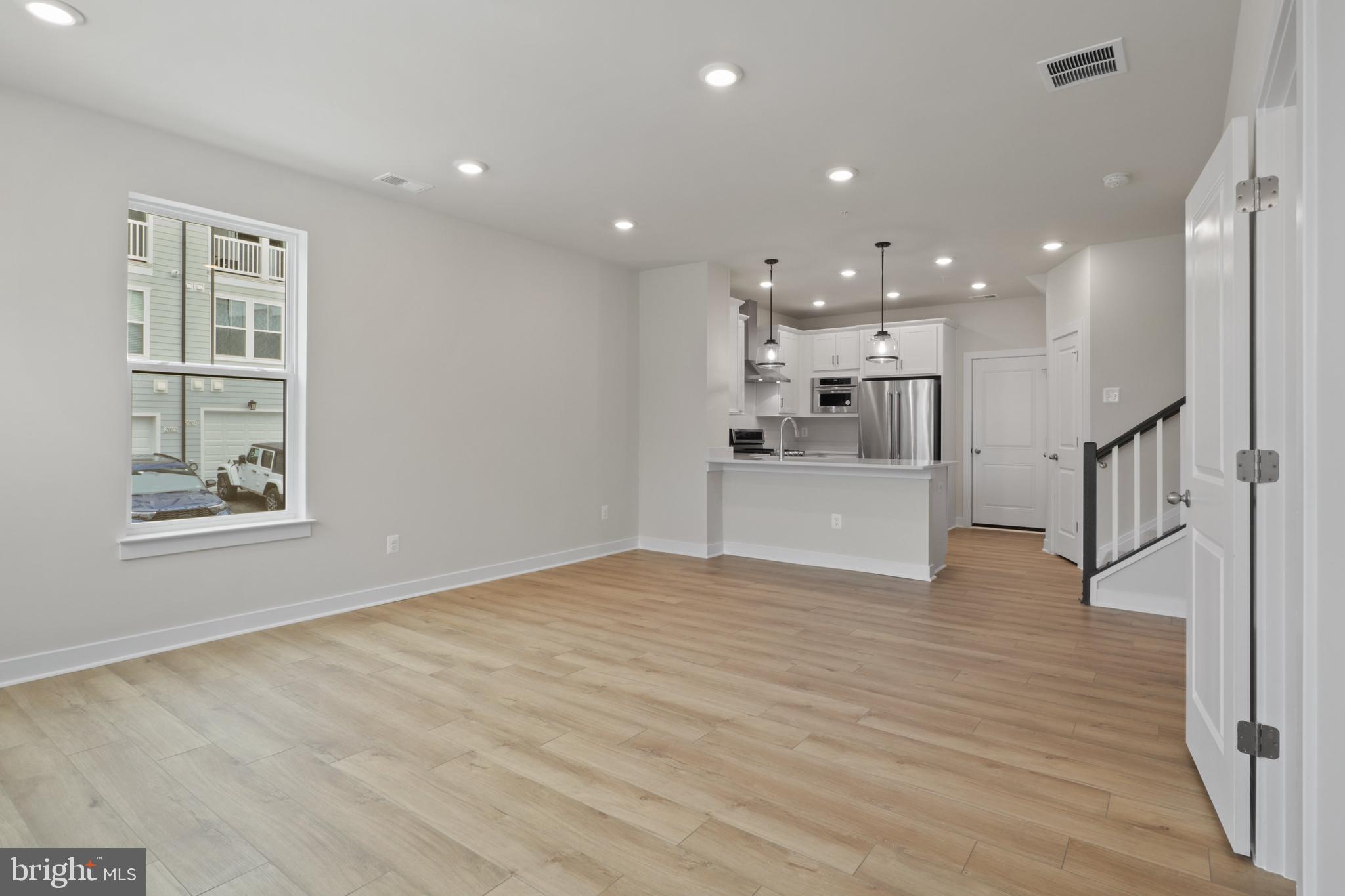 KINCORA - Residential Lease