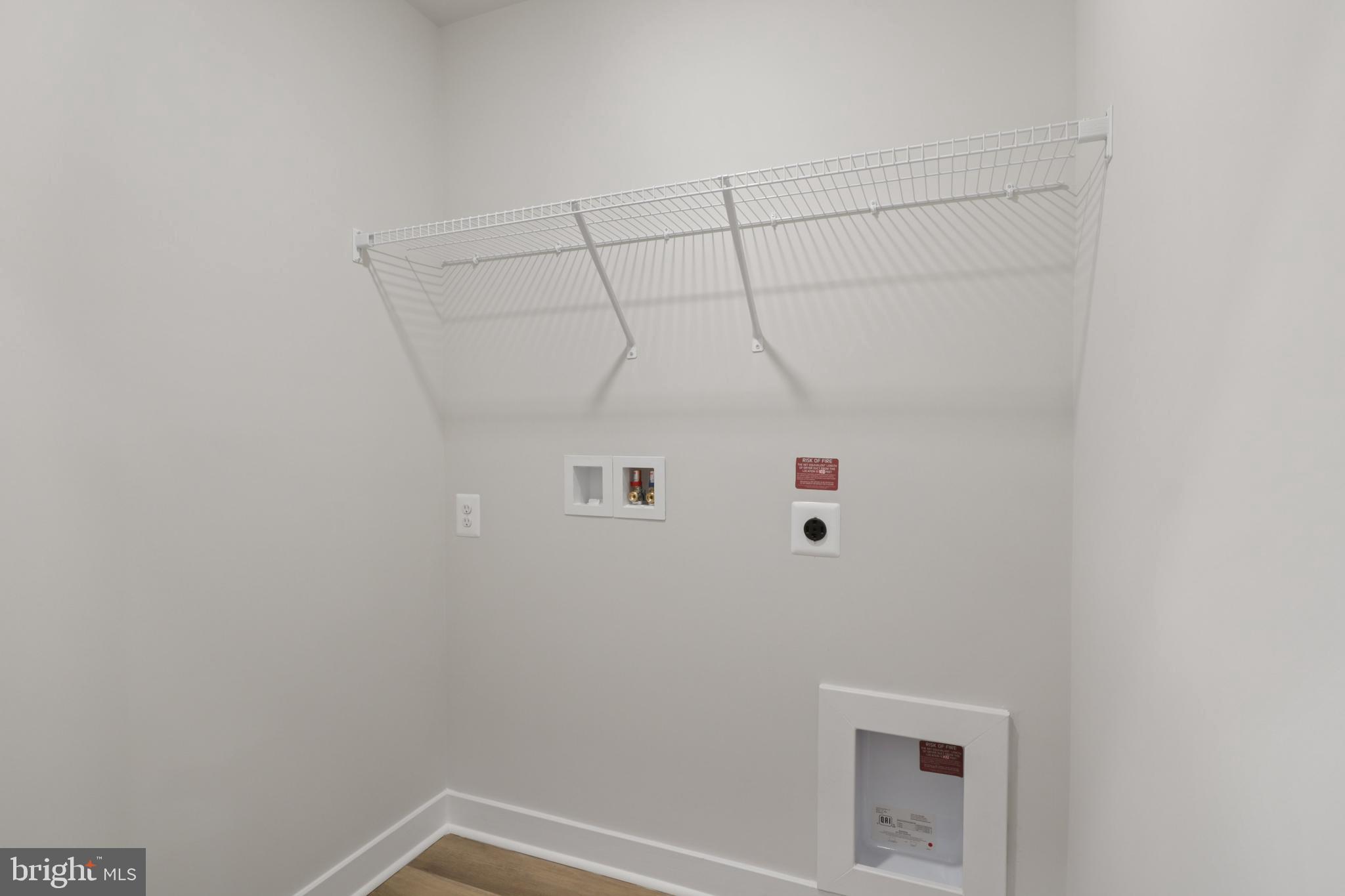 KINCORA - Residential Lease