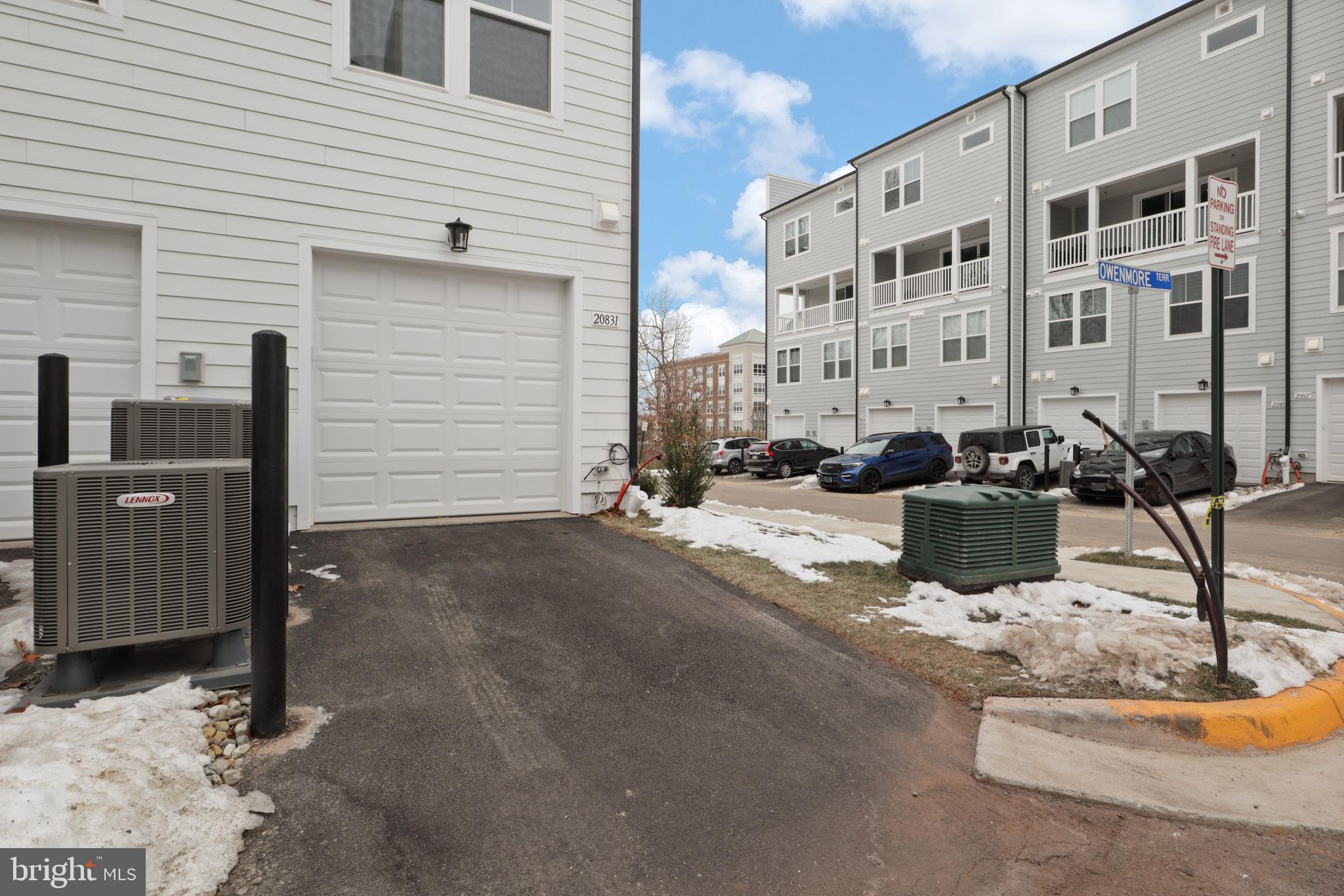 KINCORA - Residential Lease