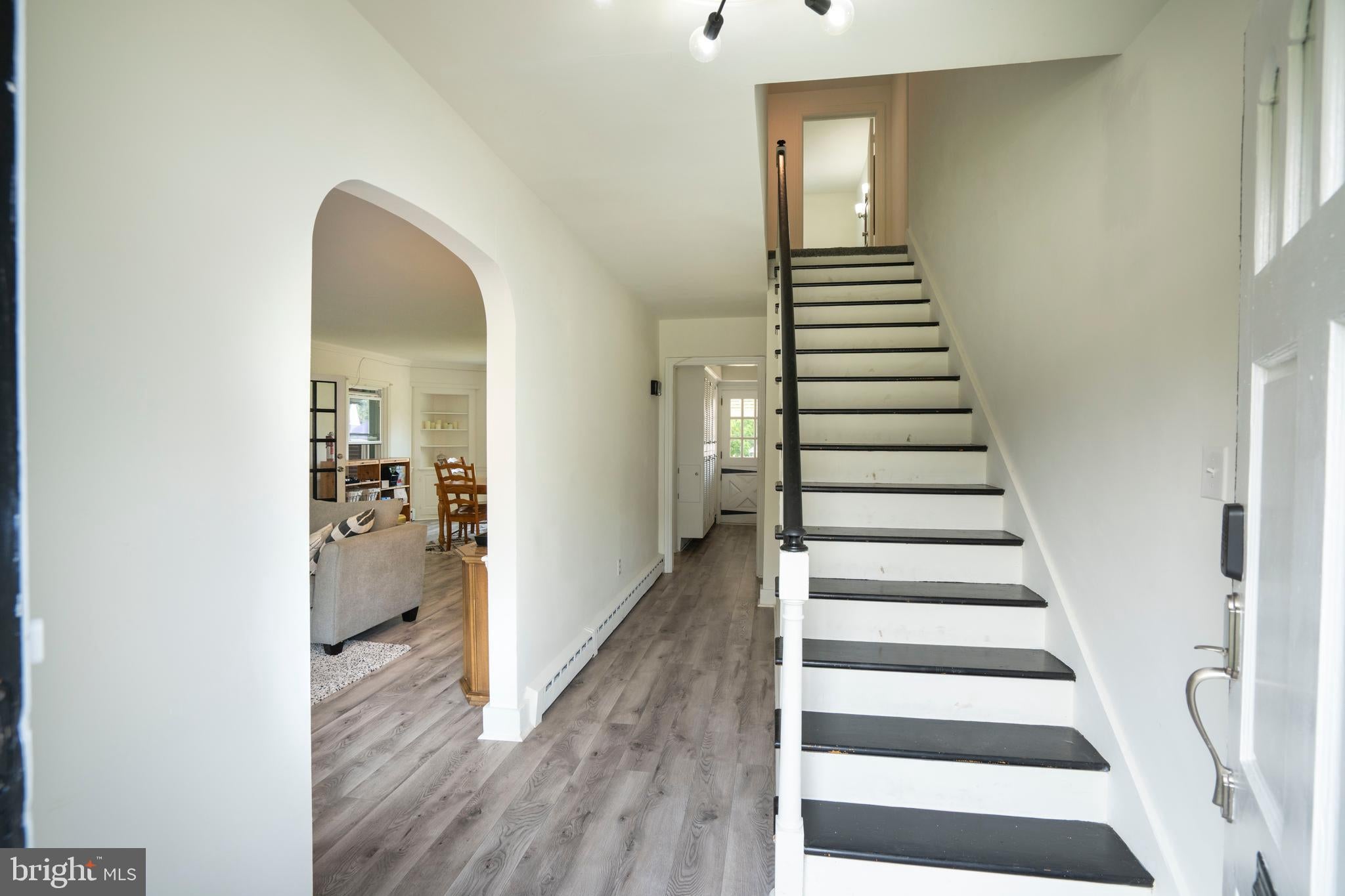 18 SUNSET ROAD