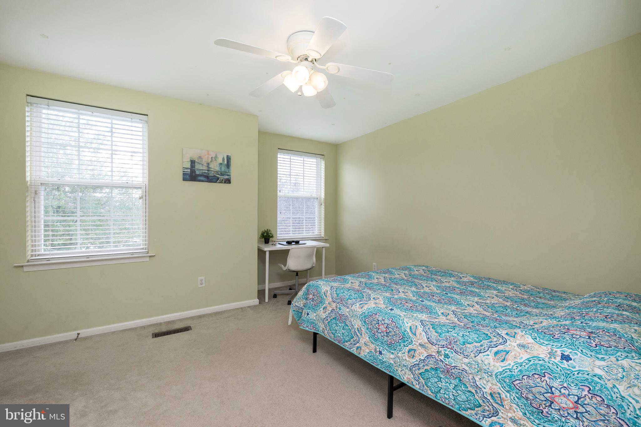 FAIRLAWN COURT - Residential Lease