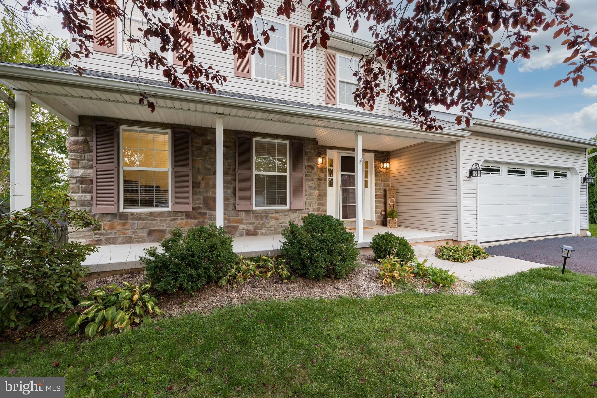 FAIRLAWN COURT - Residential Lease