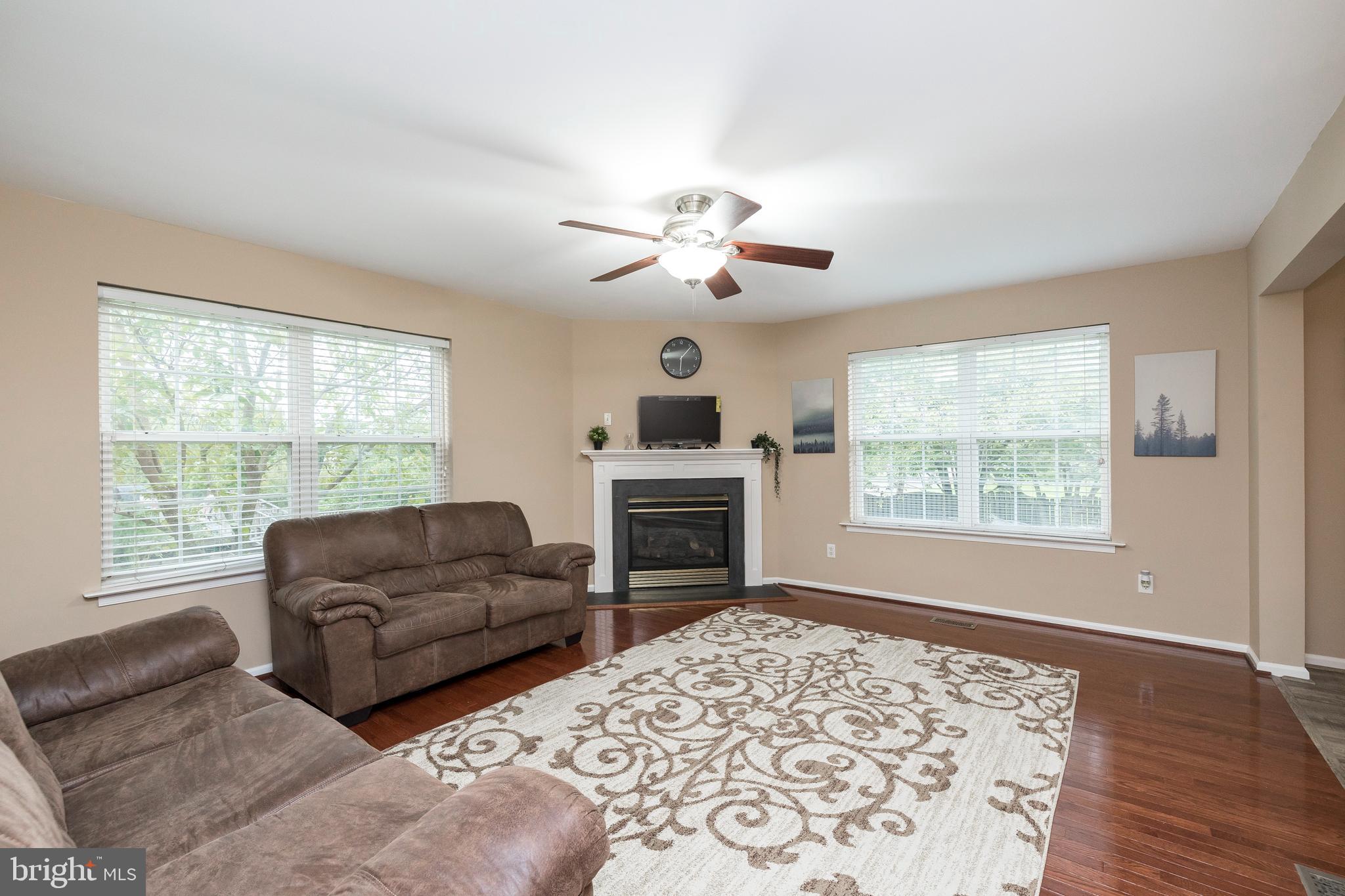 FAIRLAWN COURT - Residential Lease