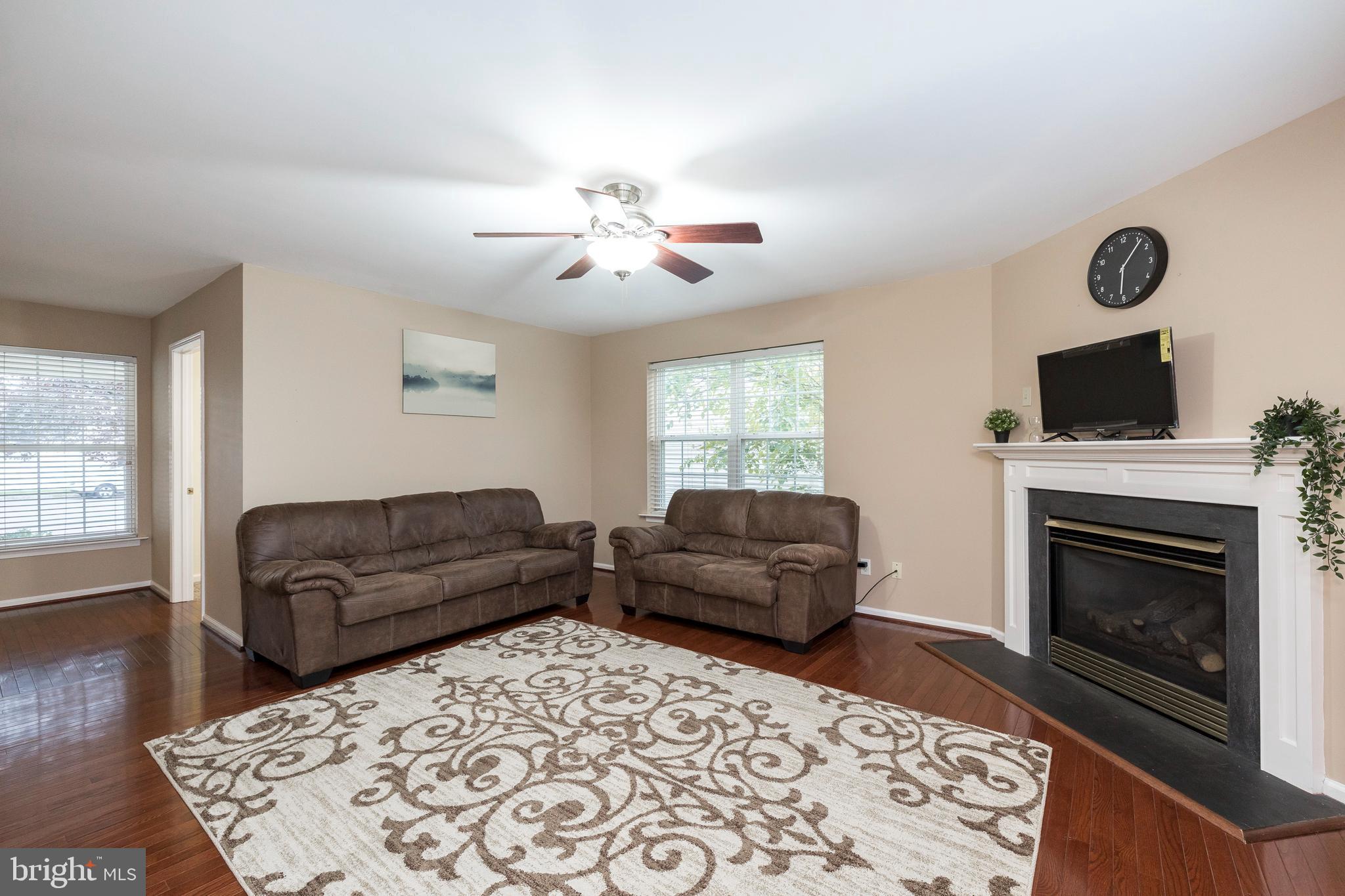 FAIRLAWN COURT - Residential Lease