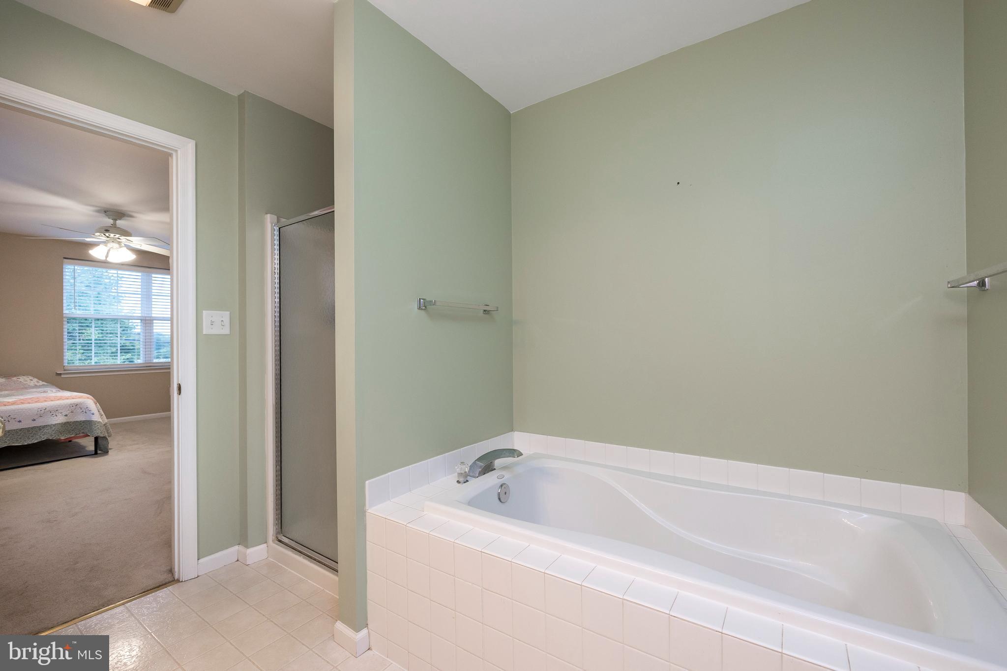 FAIRLAWN COURT - Residential Lease