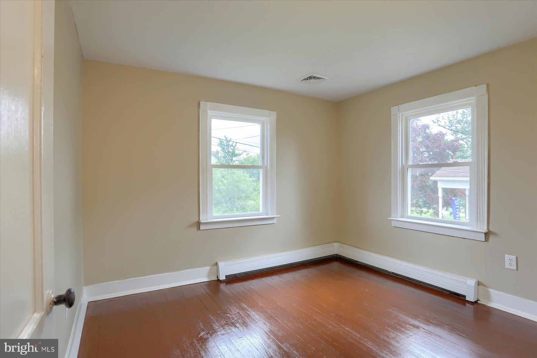 WINDSOR - Residential