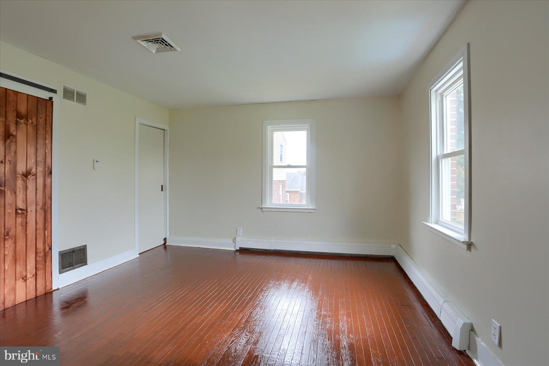 WINDSOR - Residential