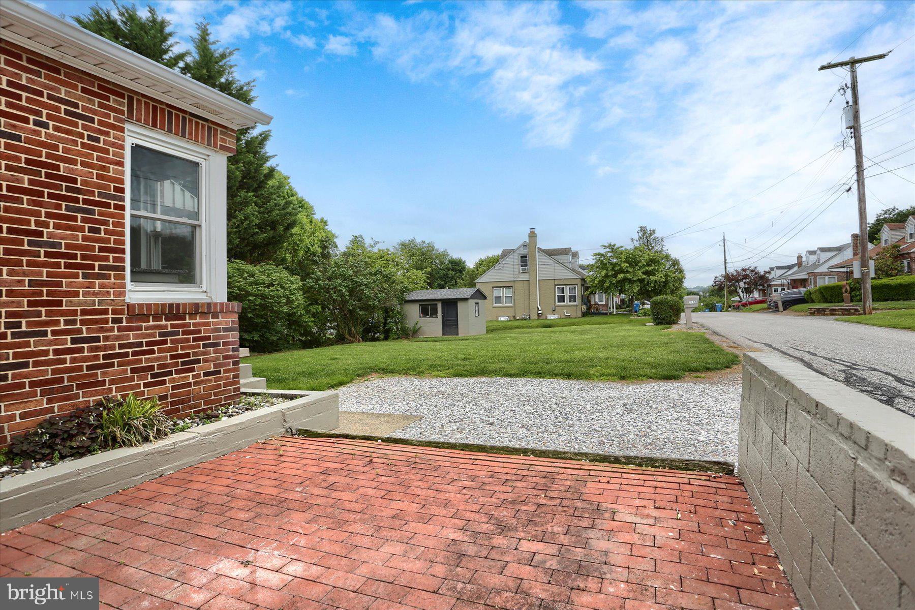 WINDSOR - Residential