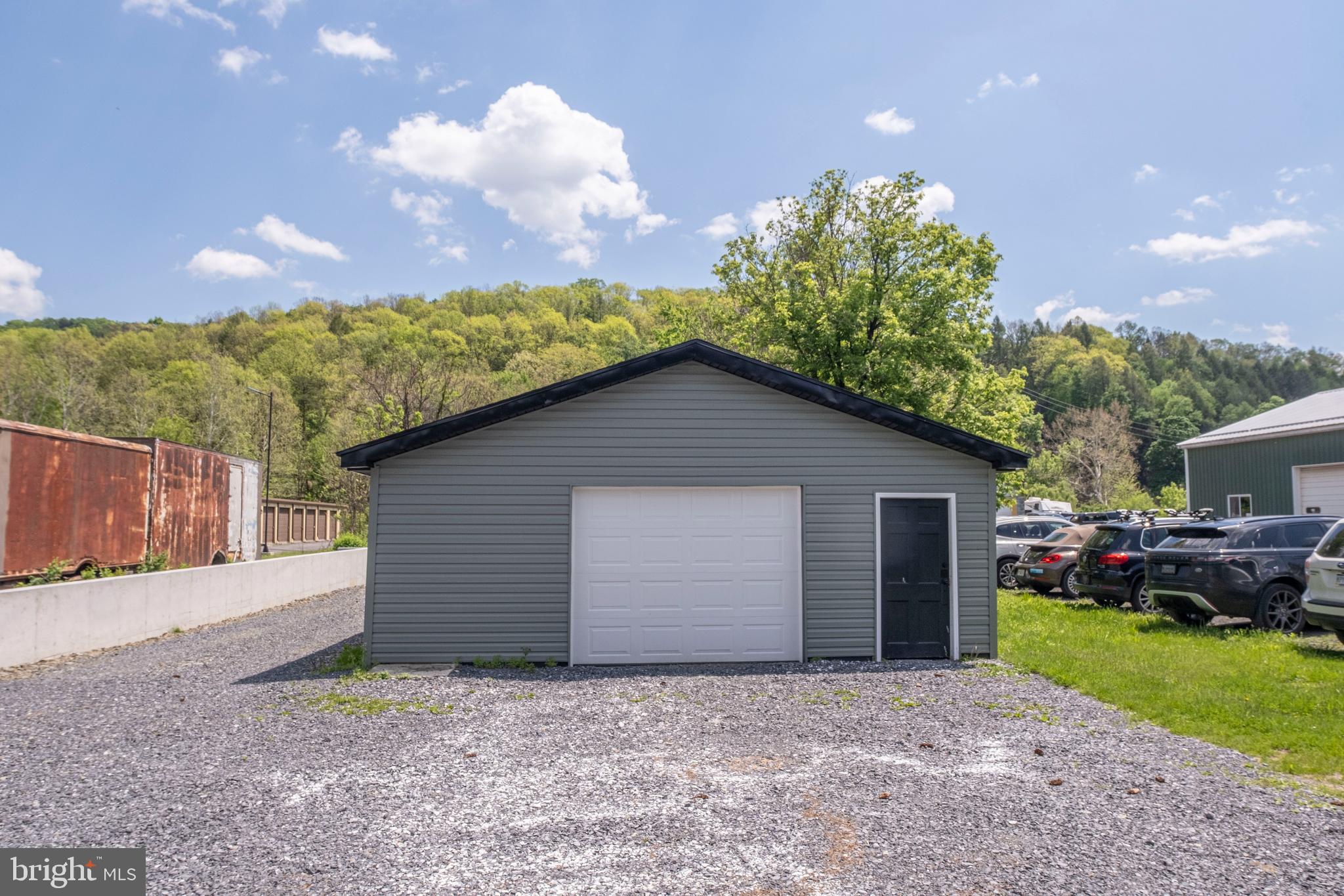 10475 FAIRGROUNDS ROAD