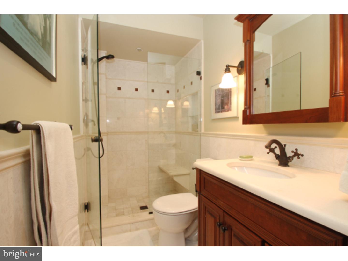 SOCIETY HILL - Residential