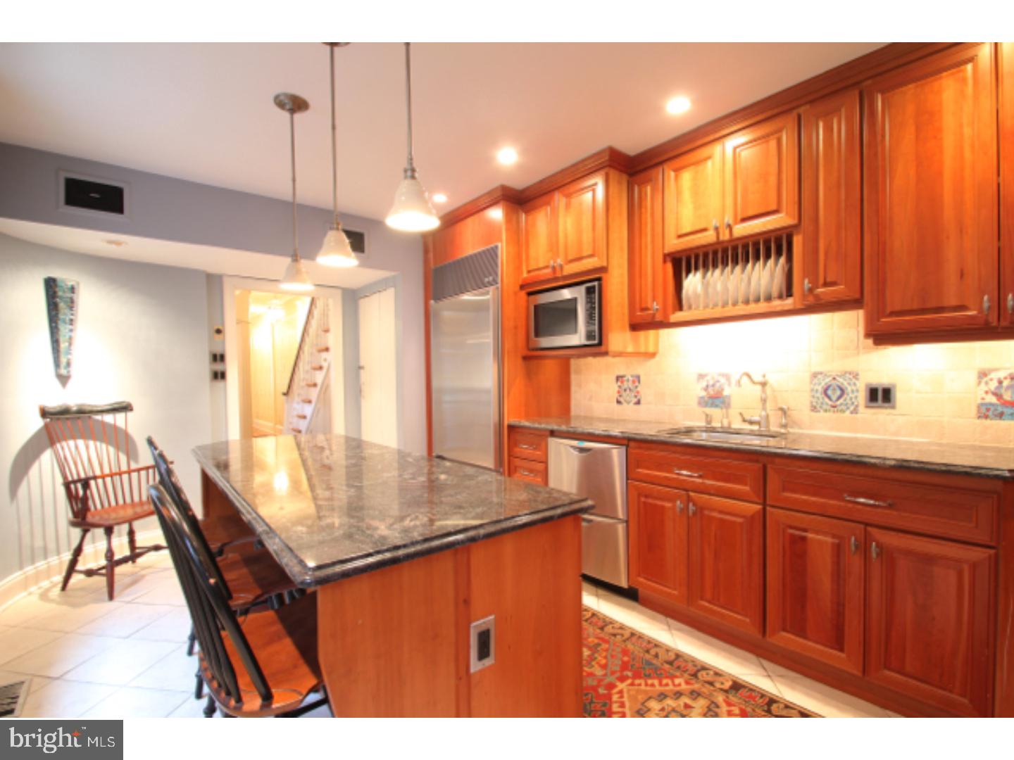 SOCIETY HILL - Residential