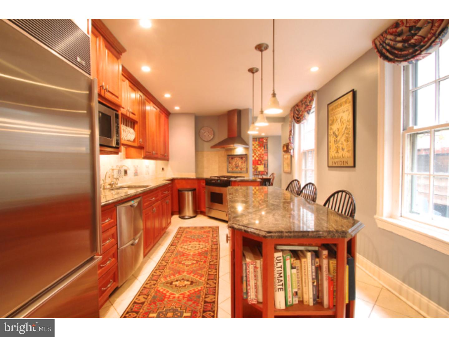 SOCIETY HILL - Residential