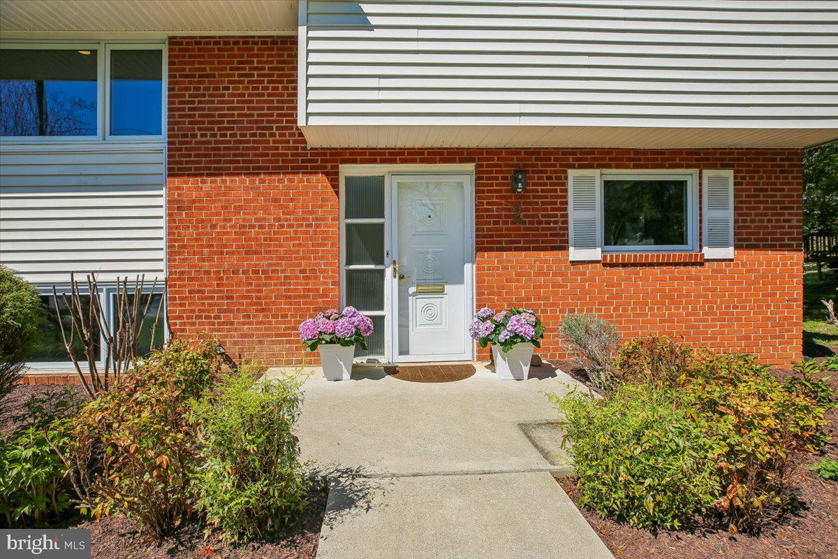 MONTROSE - Residential