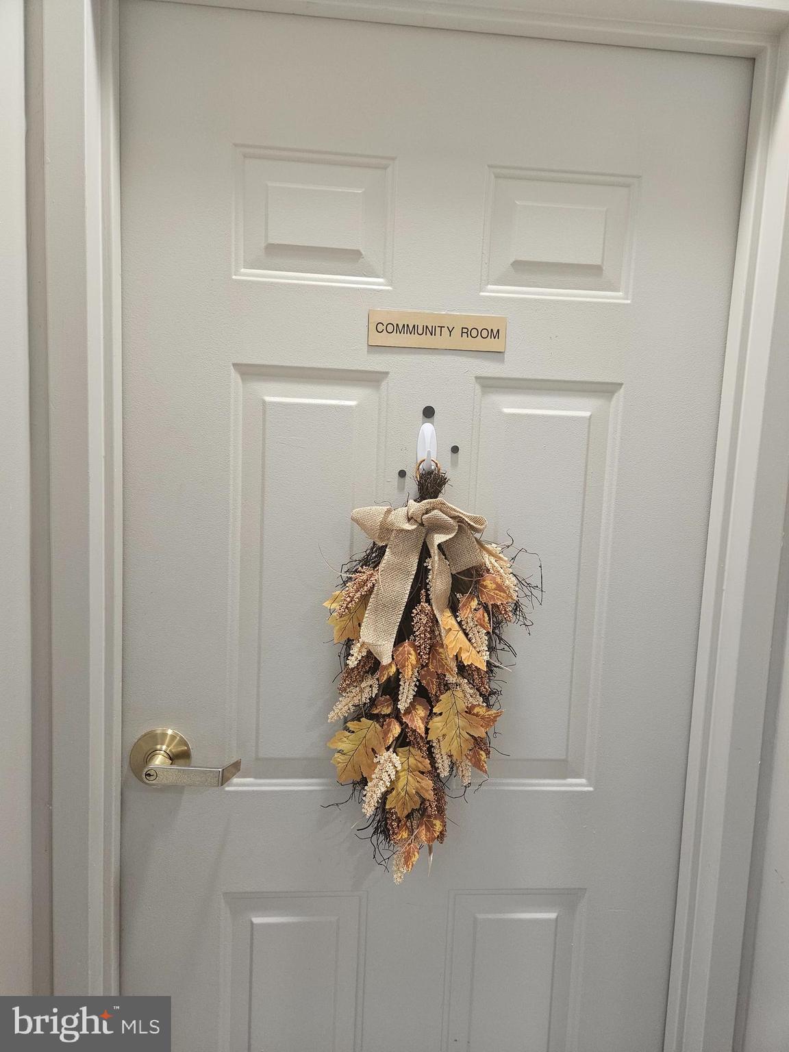 TURNBERRY COURTS AT LEIS - Residential