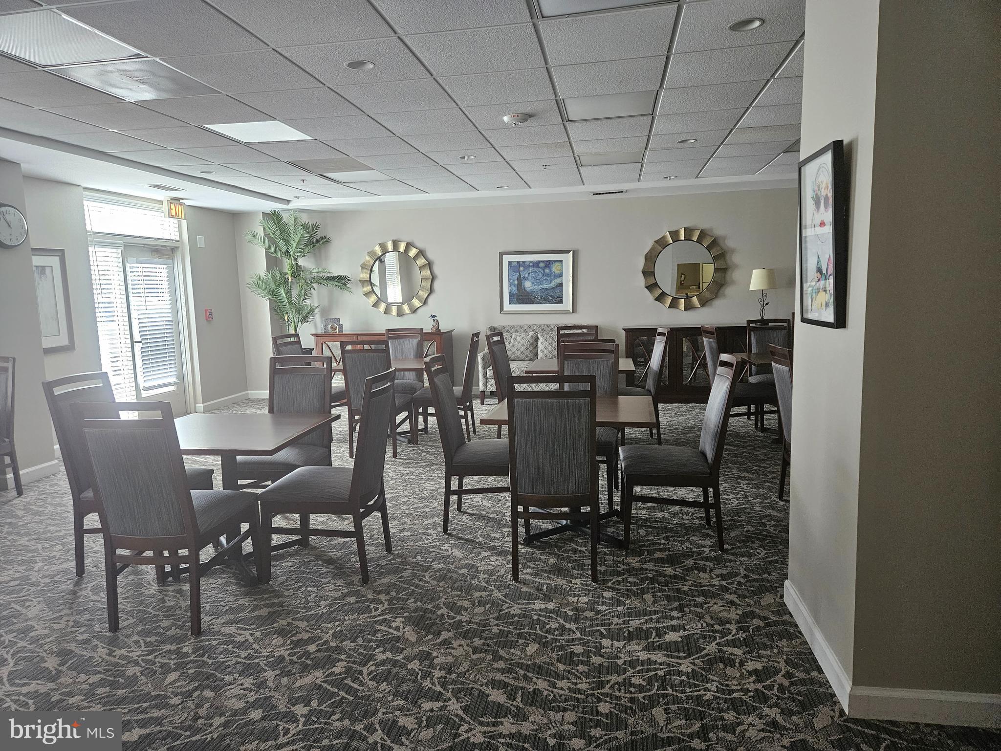 TURNBERRY COURTS AT LEIS - Residential