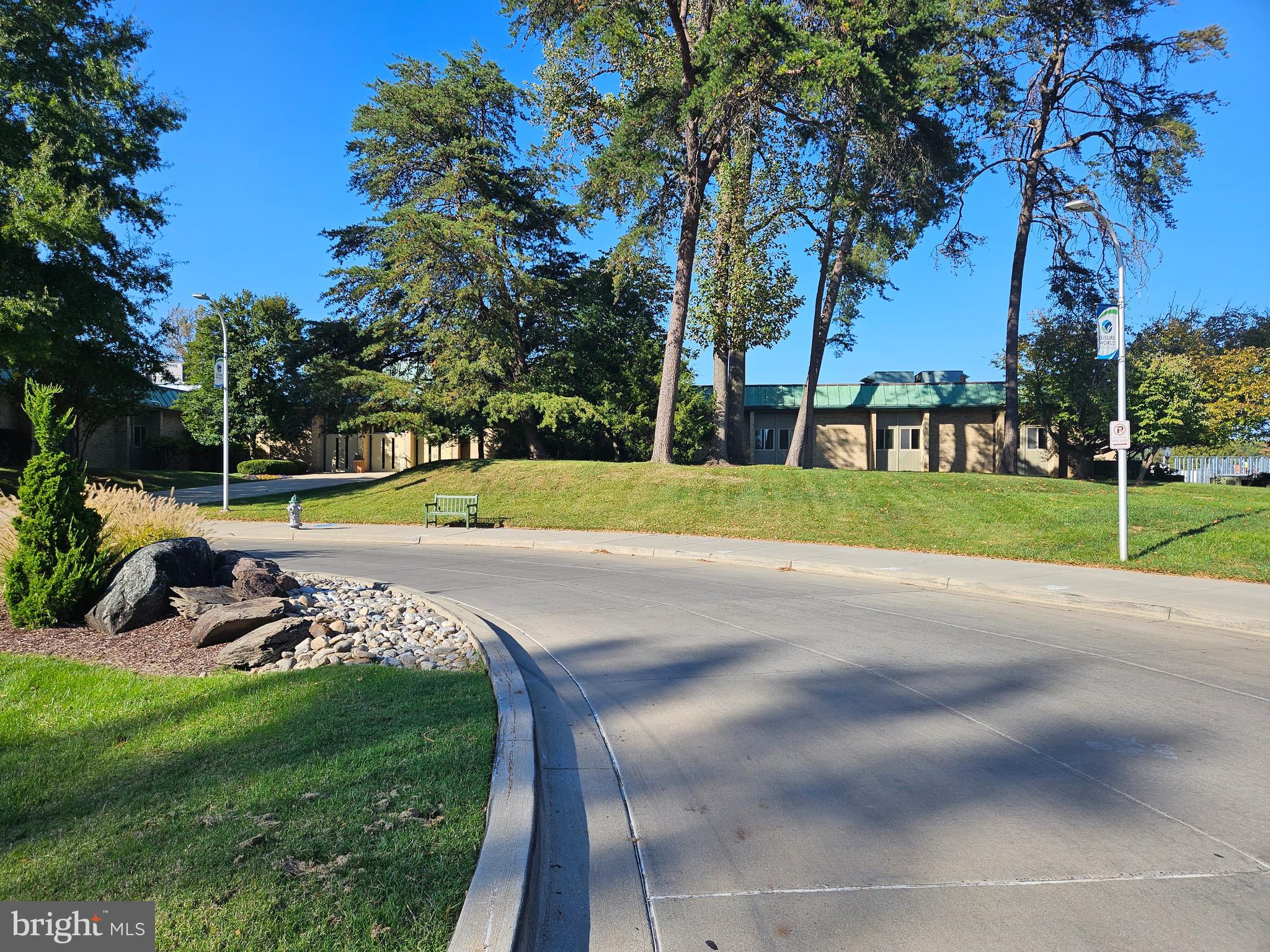 TURNBERRY COURTS AT LEIS - Residential