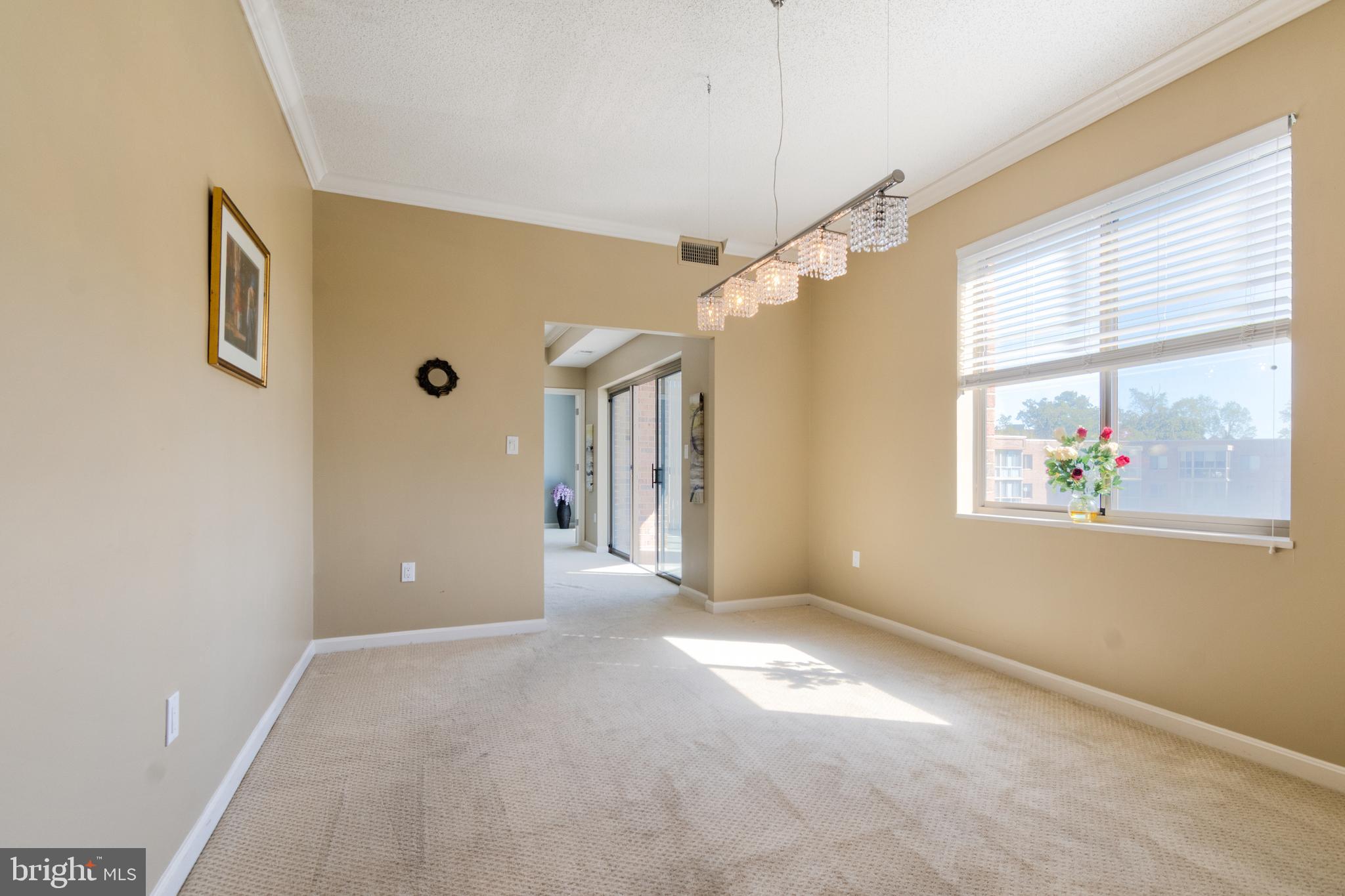 TURNBERRY COURTS AT LEIS - Residential