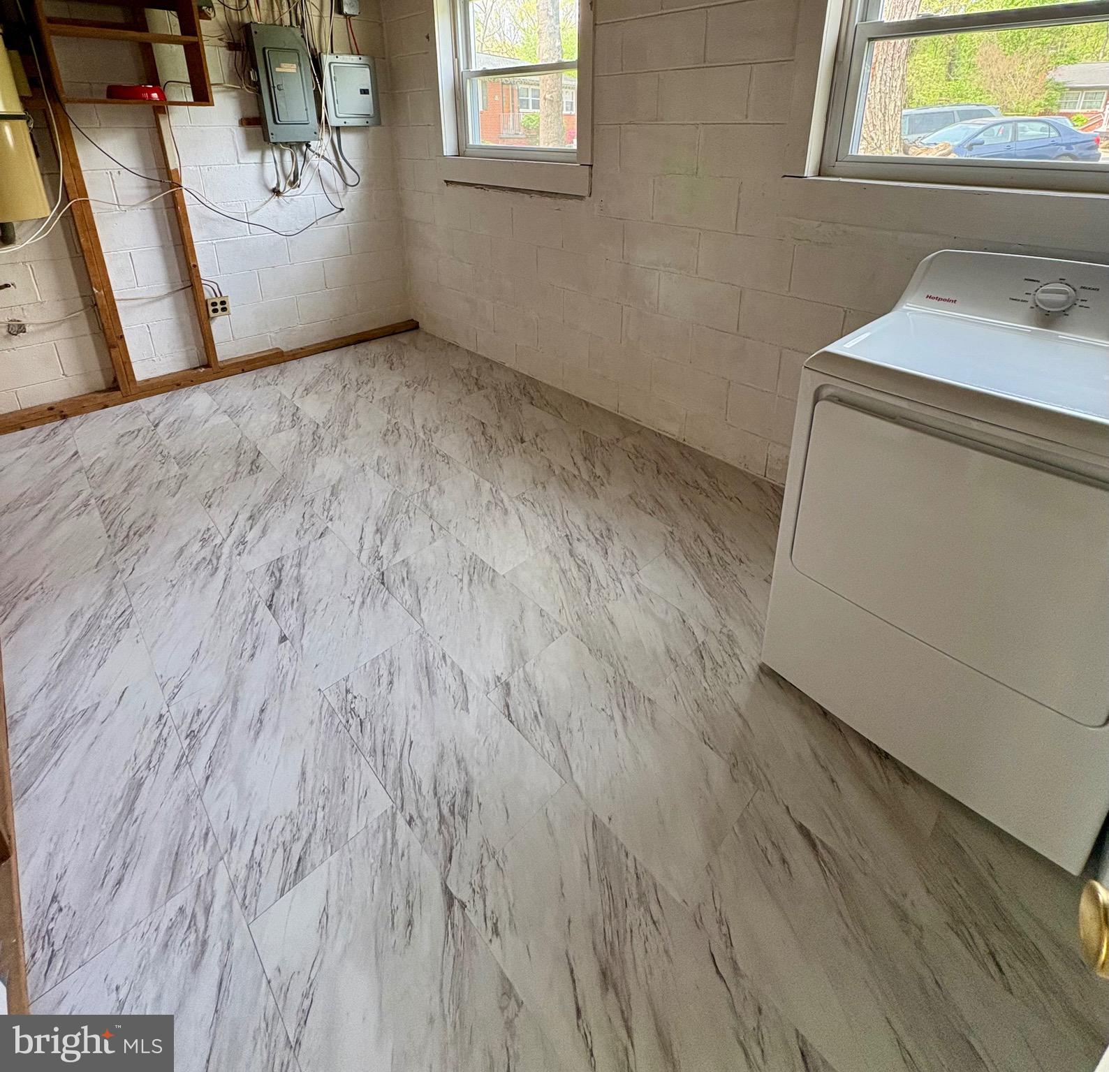 CLOVERDALE - Residential