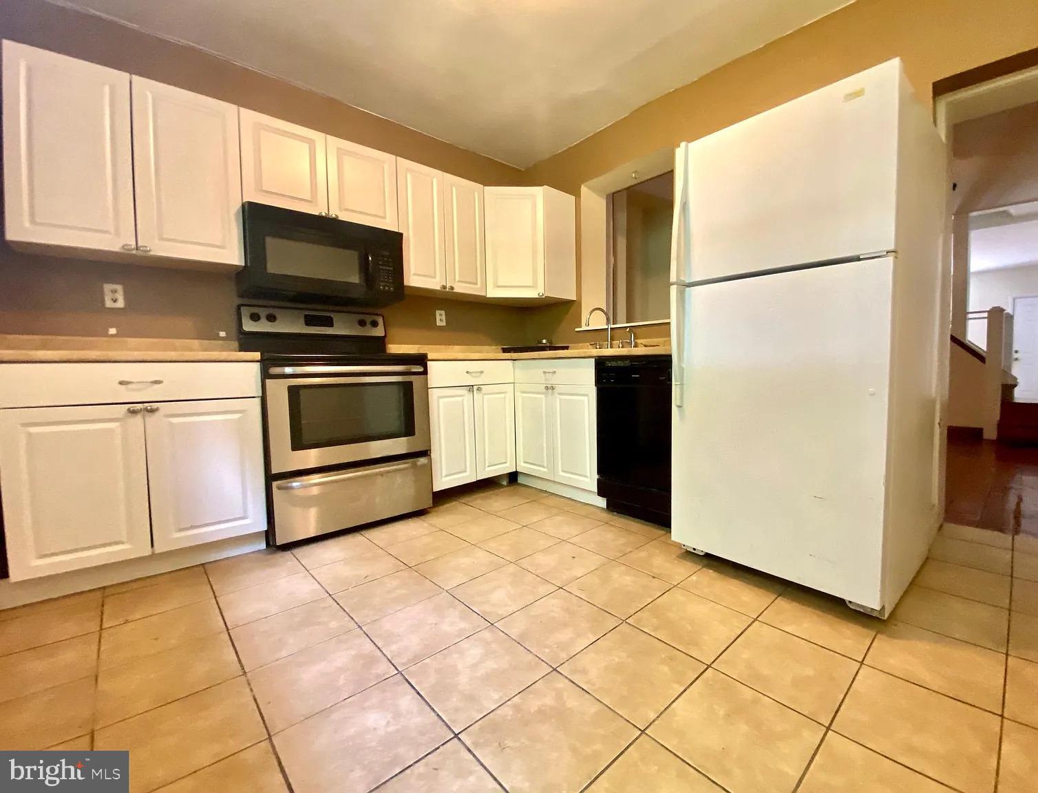 MANAYUNK - Residential Lease