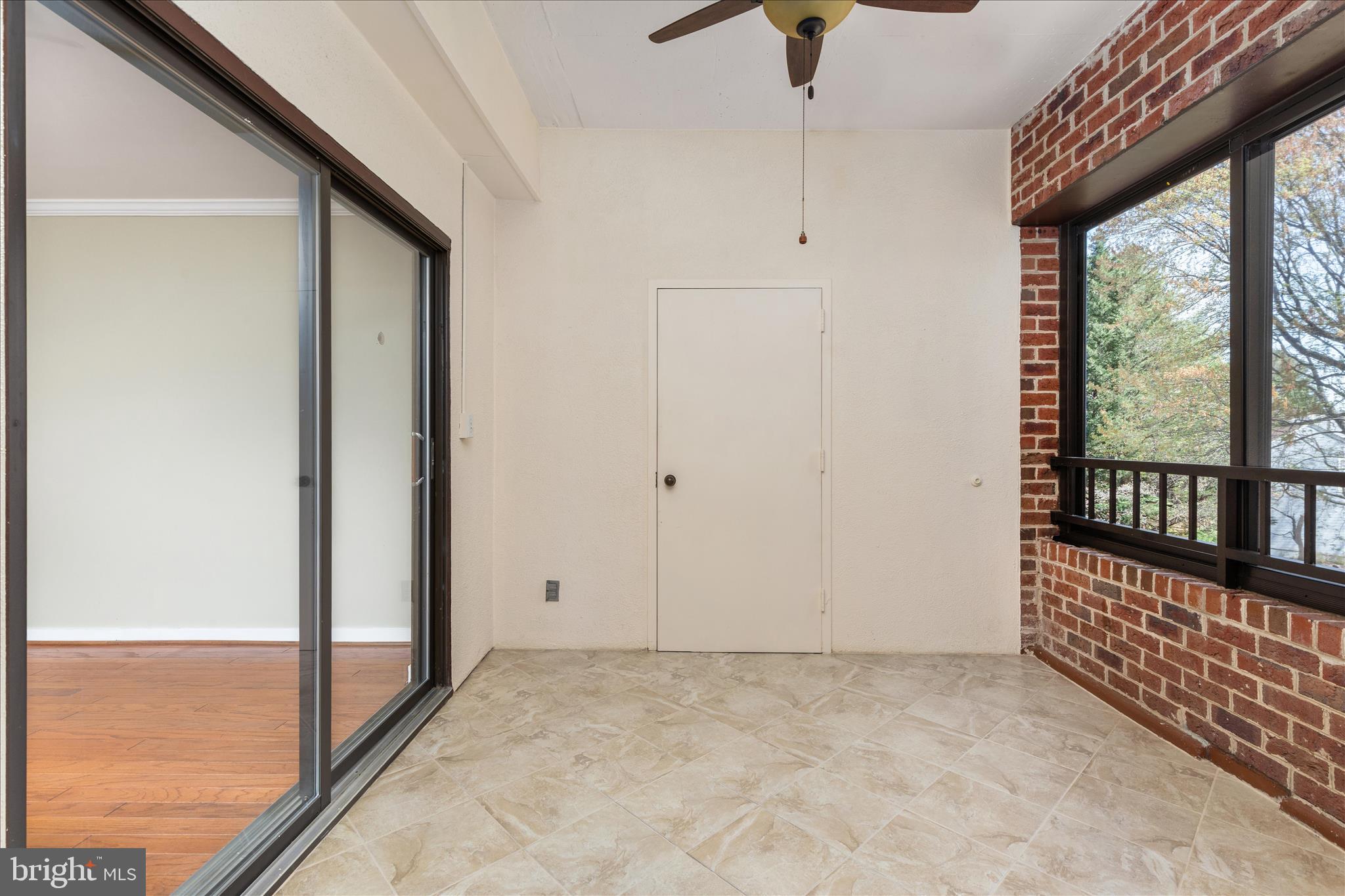 WATERFORD SQUARE - Residential