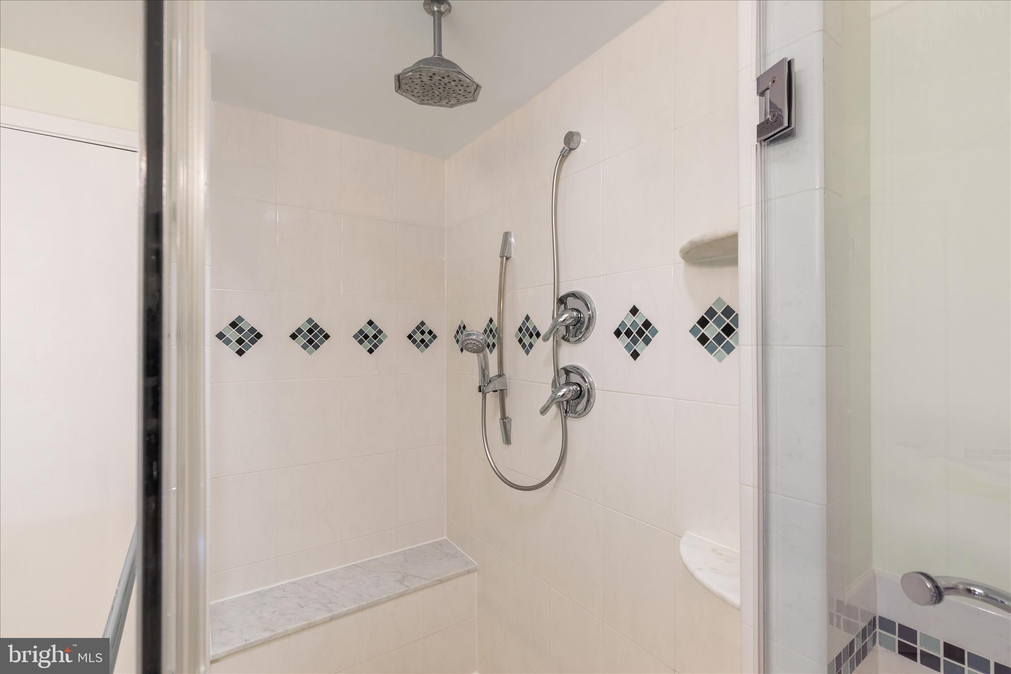 WATERFORD SQUARE - Residential