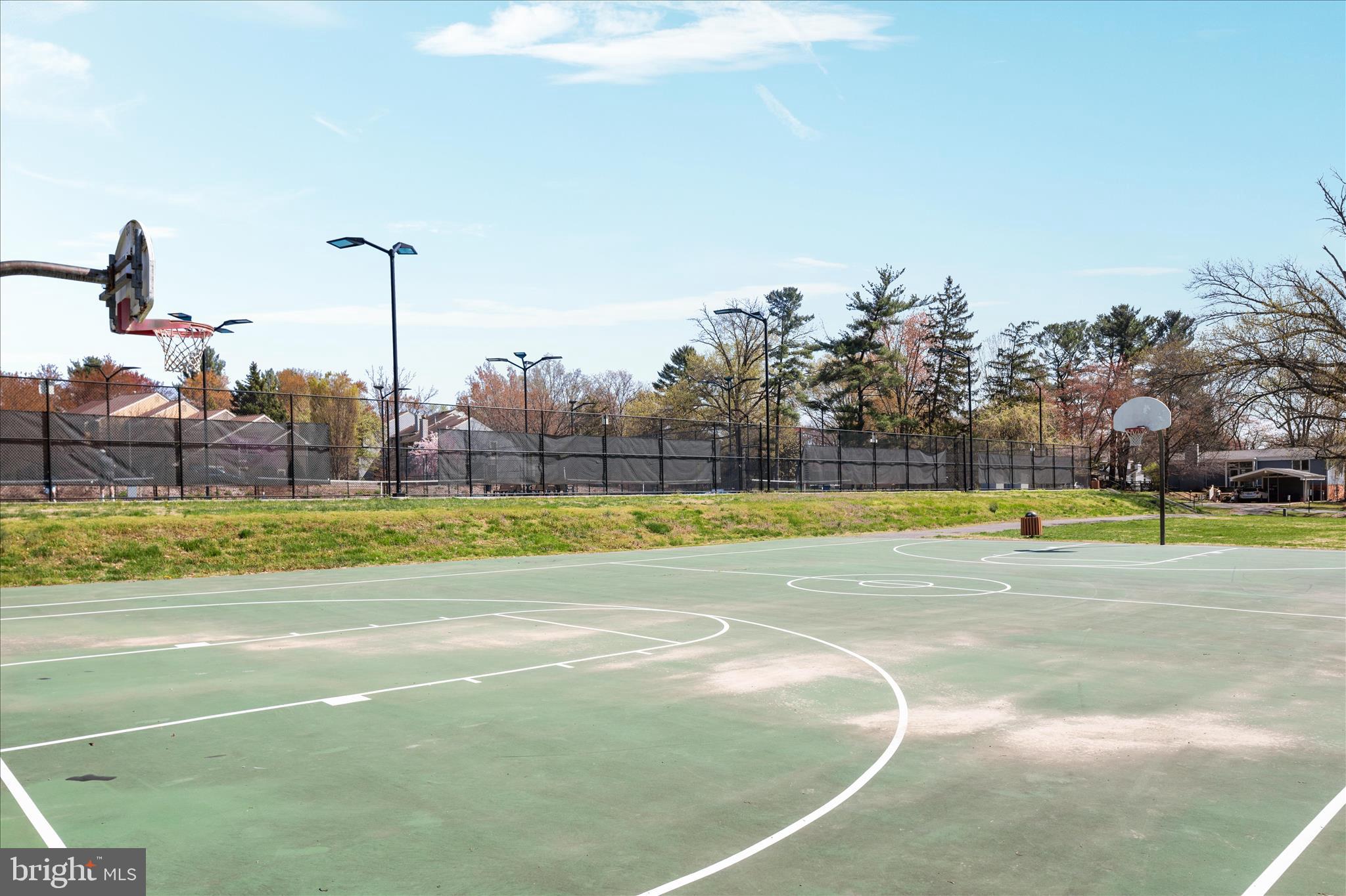 WATERFORD SQUARE - Residential