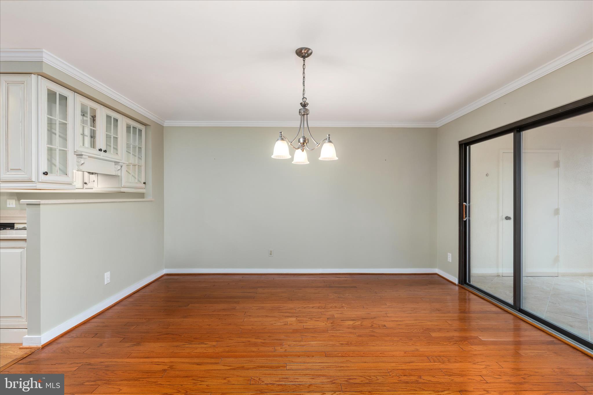 WATERFORD SQUARE - Residential