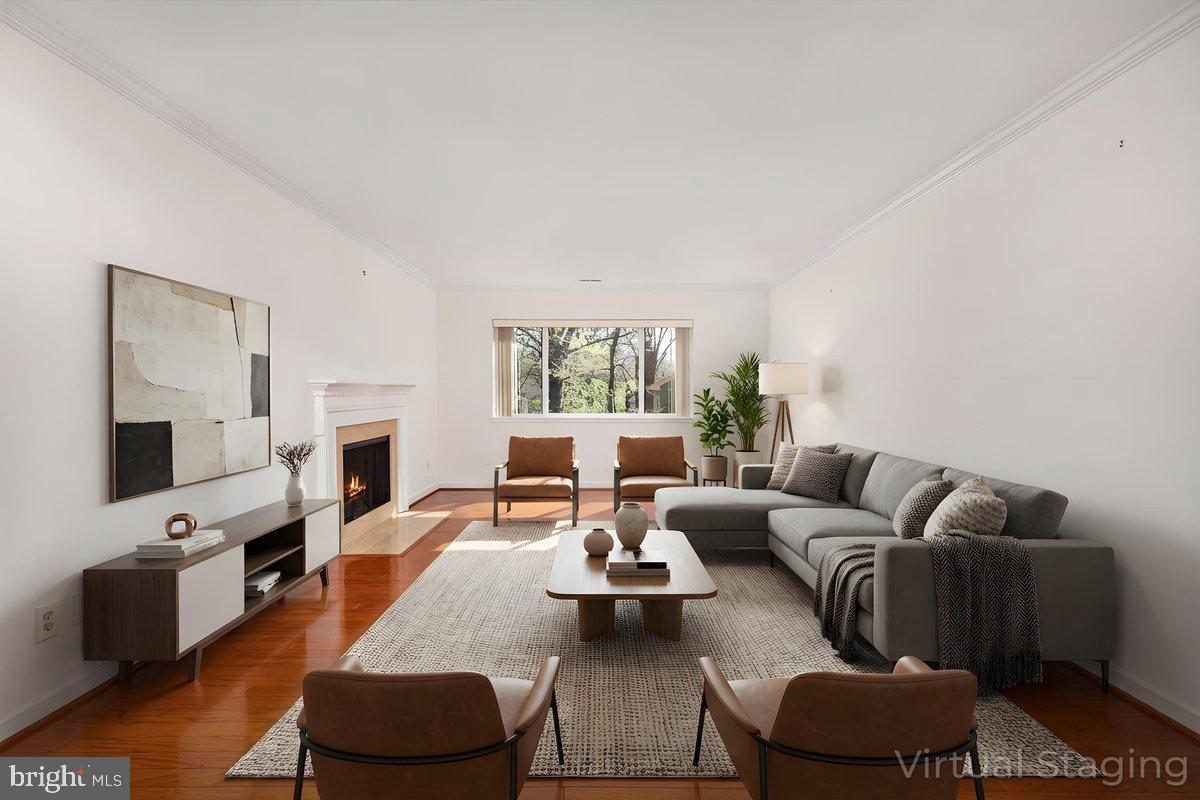 WATERFORD SQUARE - Residential