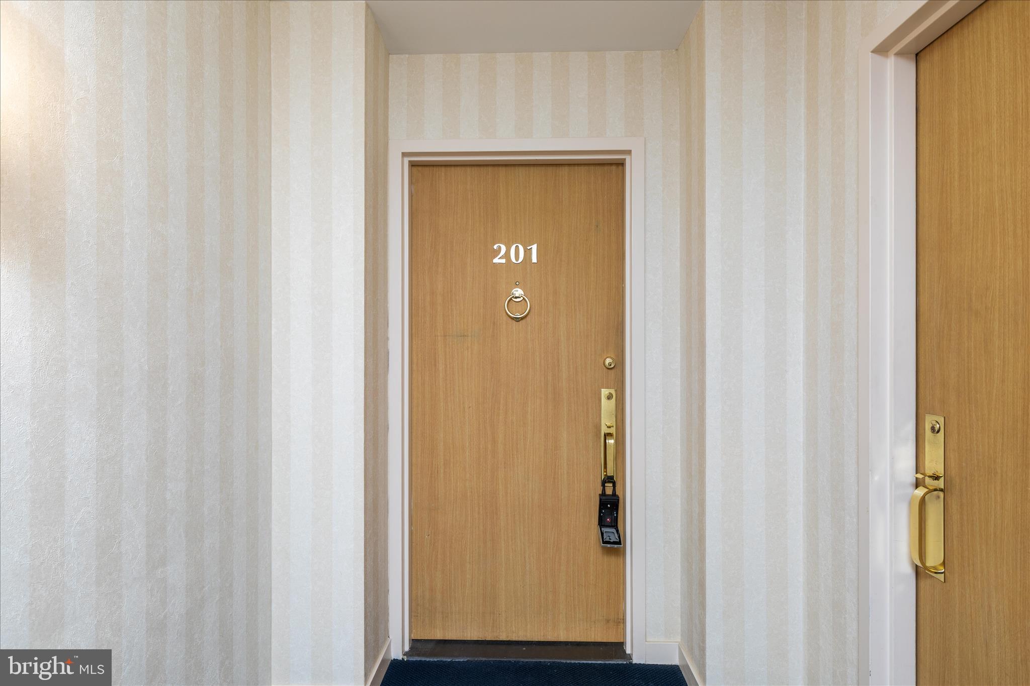 WATERFORD SQUARE - Residential