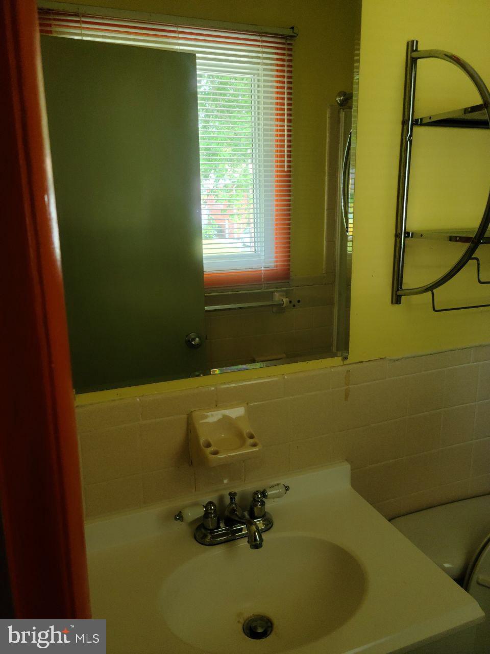 NEWPORT HILLS - Residential