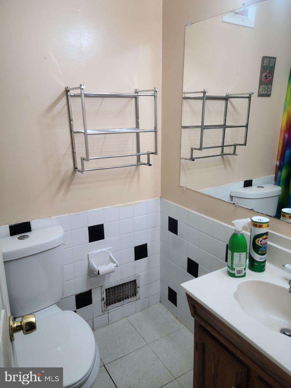 NEWPORT HILLS - Residential