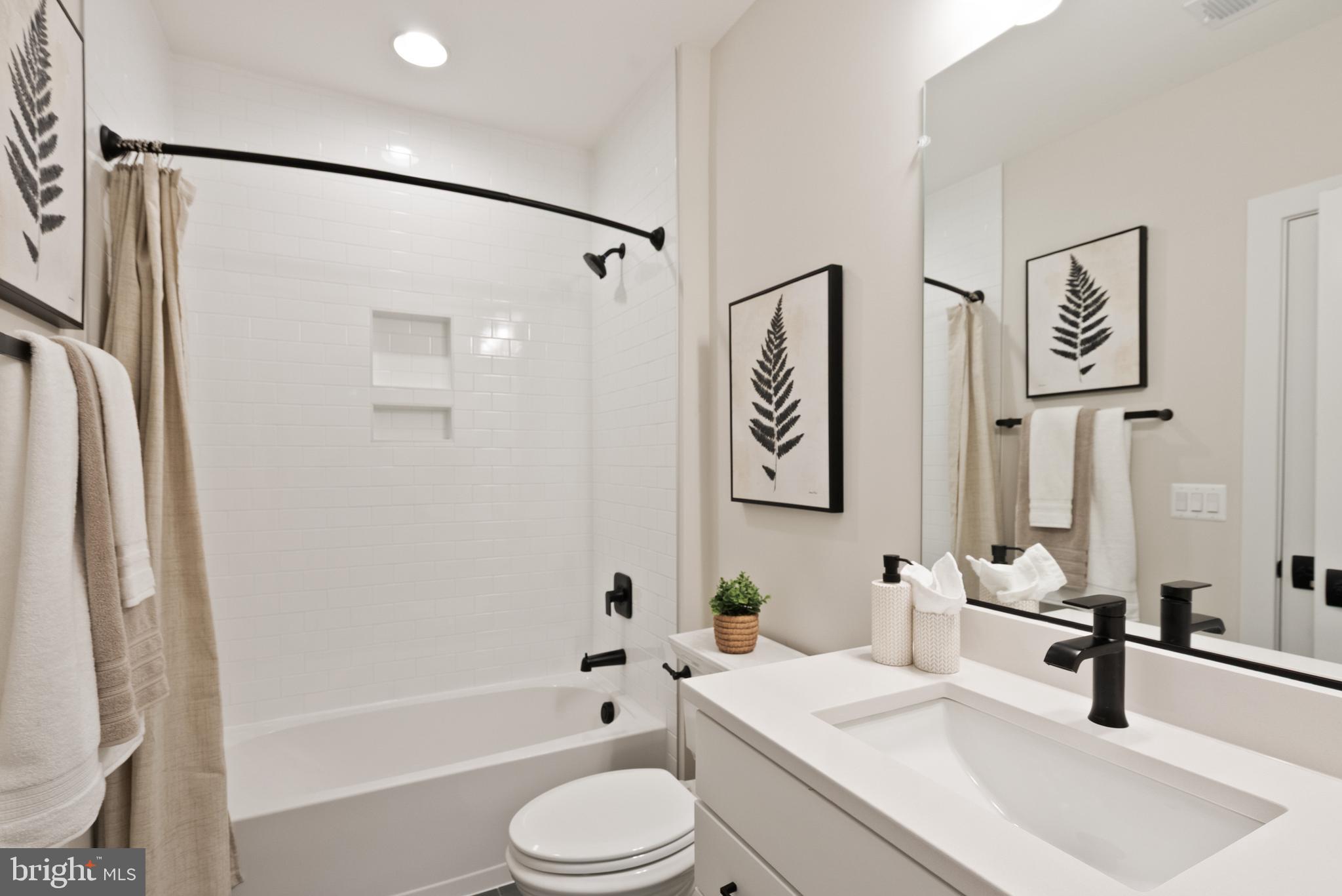 PIMMIT HILLS - Residential