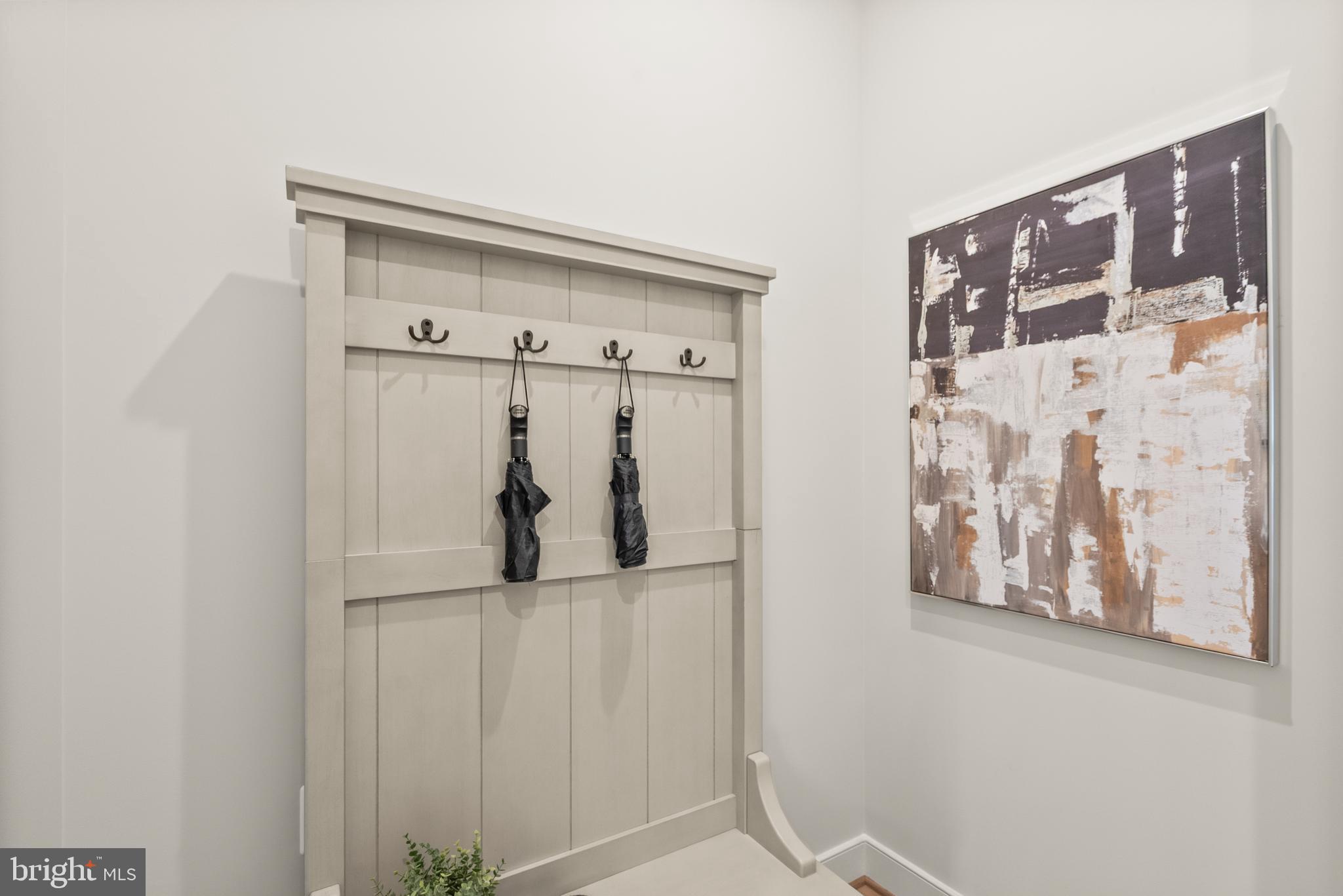 PIMMIT HILLS - Residential