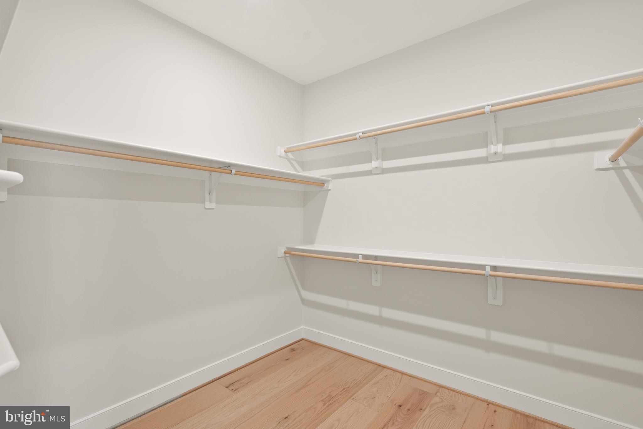 PIMMIT HILLS - Residential