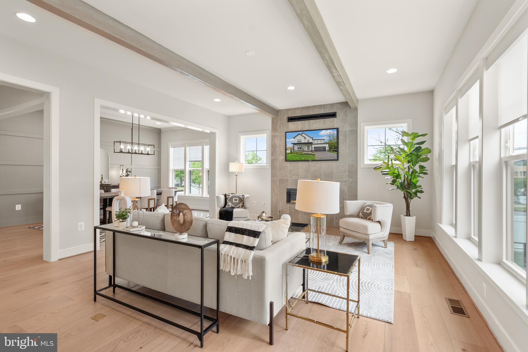 PIMMIT HILLS - Residential