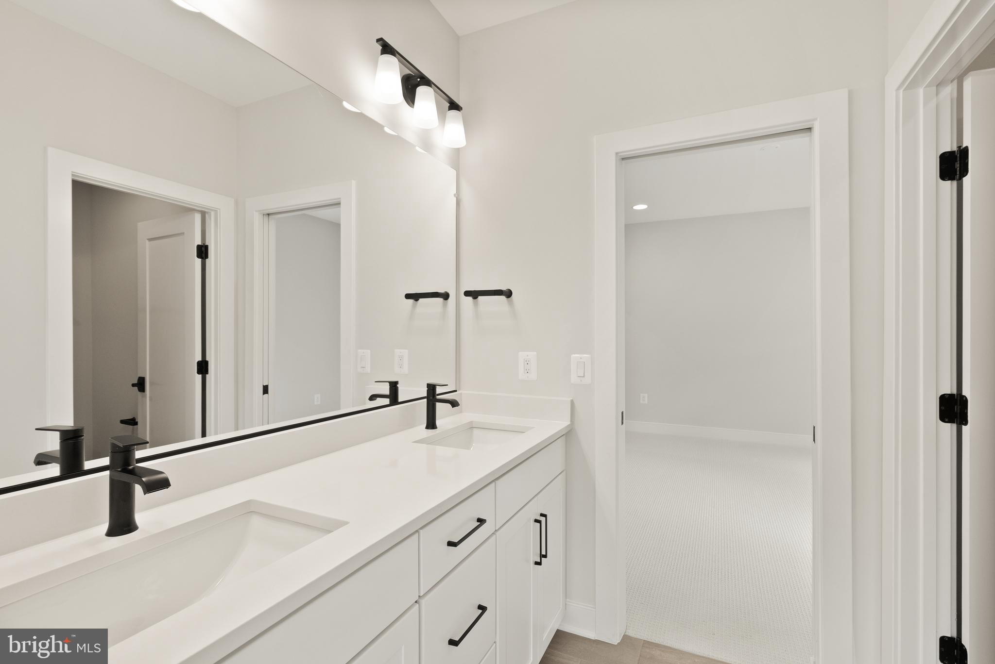 PIMMIT HILLS - Residential