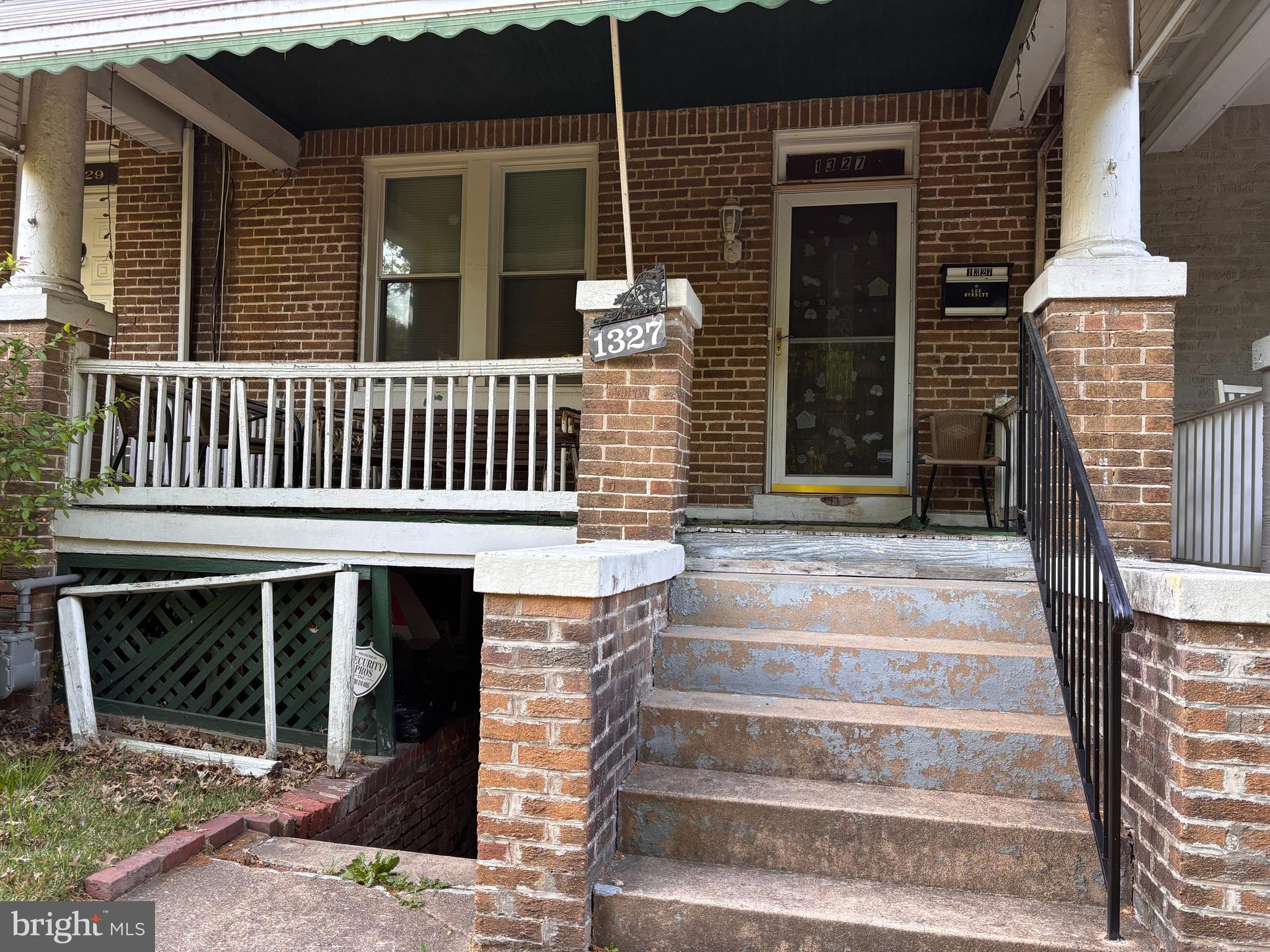 1327 NW SHEPHERD STREET NW