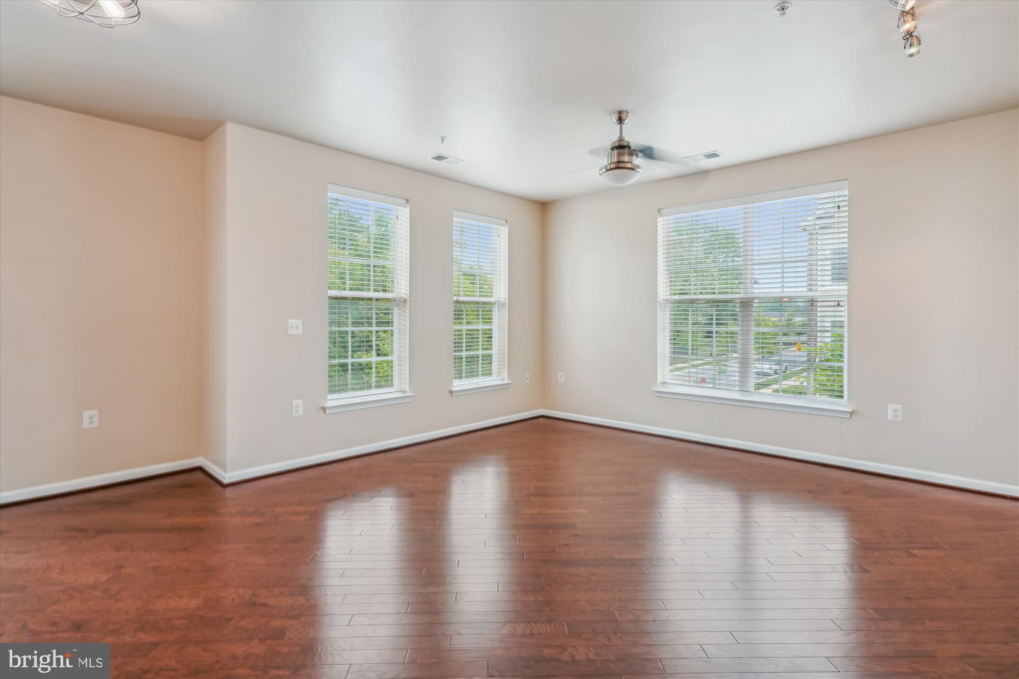 NORBECK CROSSING - Residential