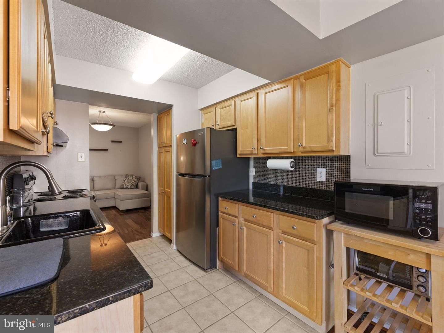 CENTURY SOUTH - Residential Lease