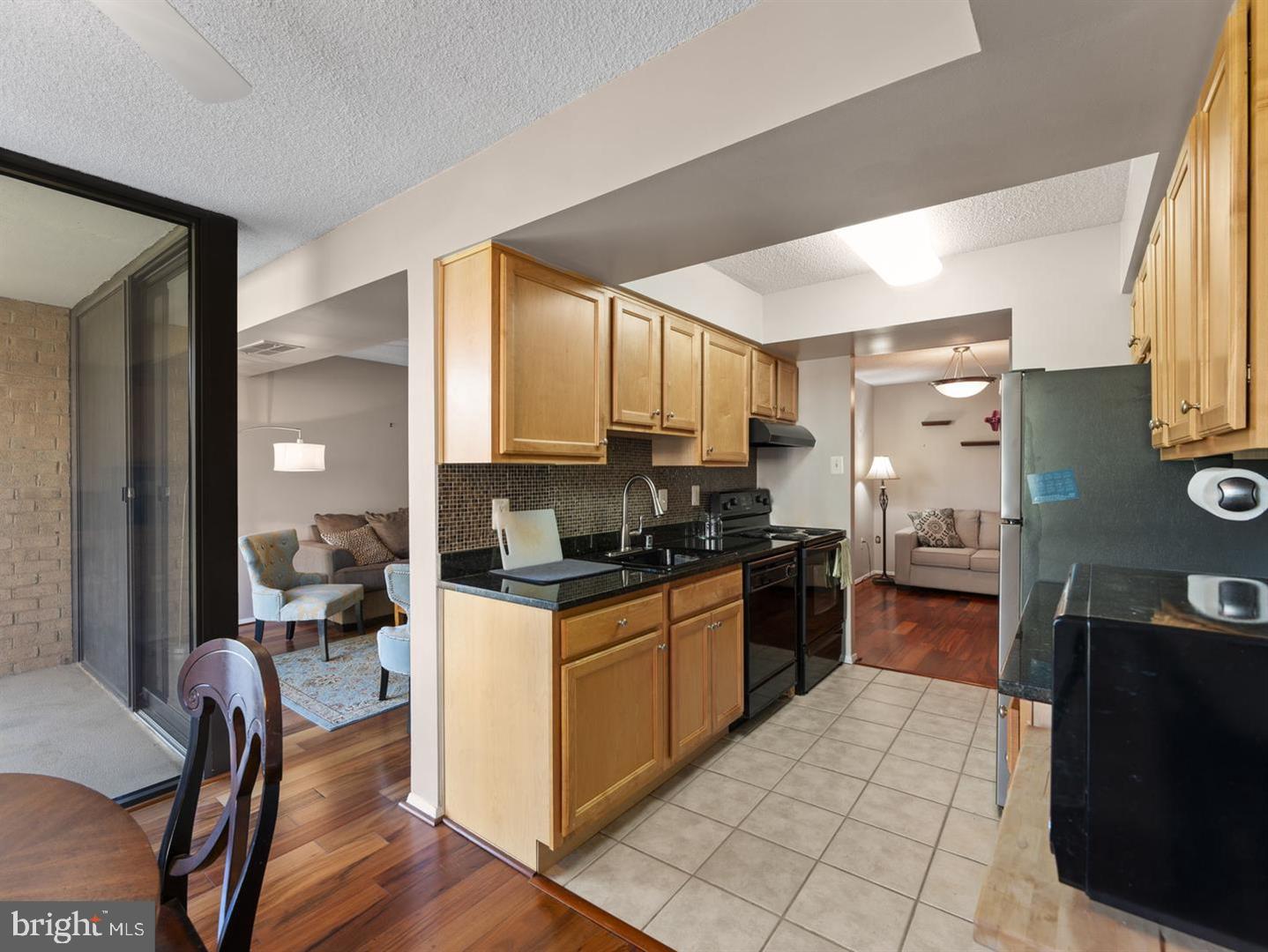 CENTURY SOUTH - Residential Lease