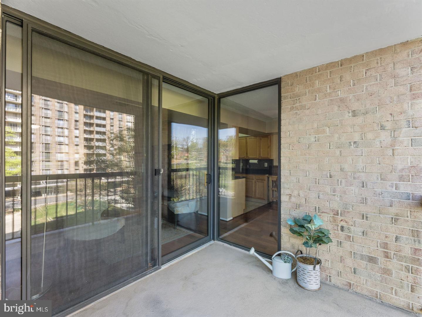 CENTURY SOUTH - Residential Lease