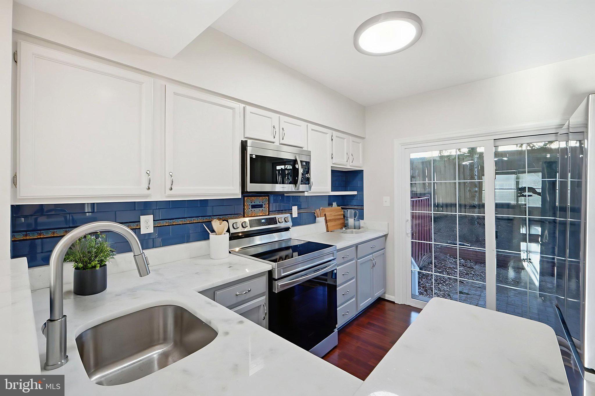 ST ANDREWS SQUARE - Residential