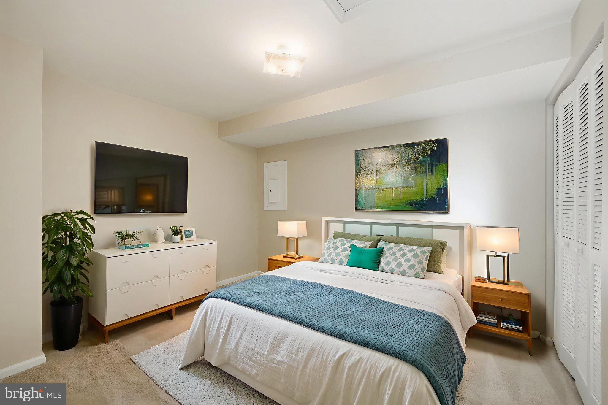 ST ANDREWS SQUARE - Residential