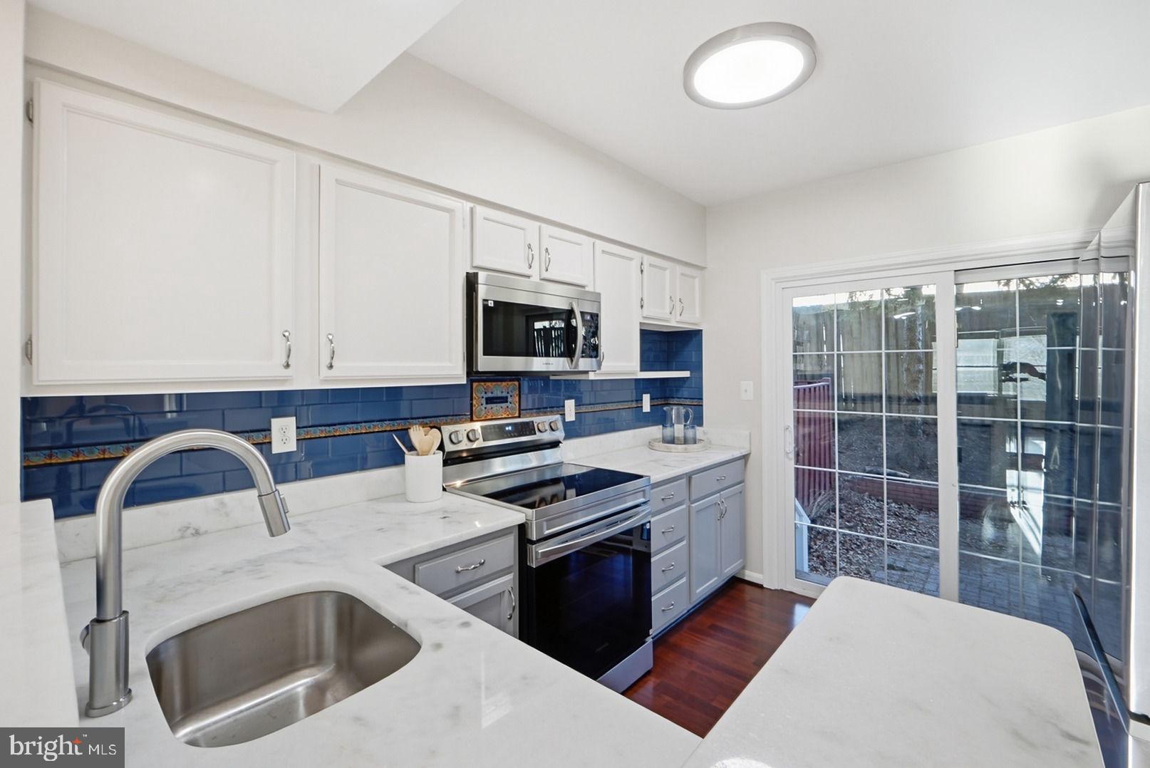 ST ANDREWS SQUARE - Residential