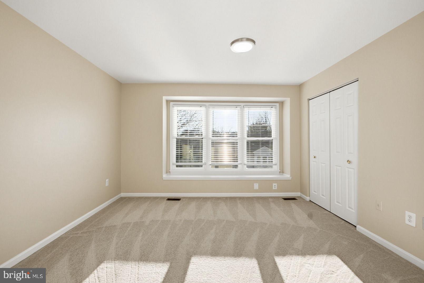 ST ANDREWS SQUARE - Residential