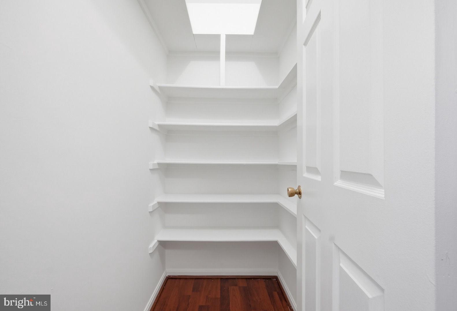 ST ANDREWS SQUARE - Residential