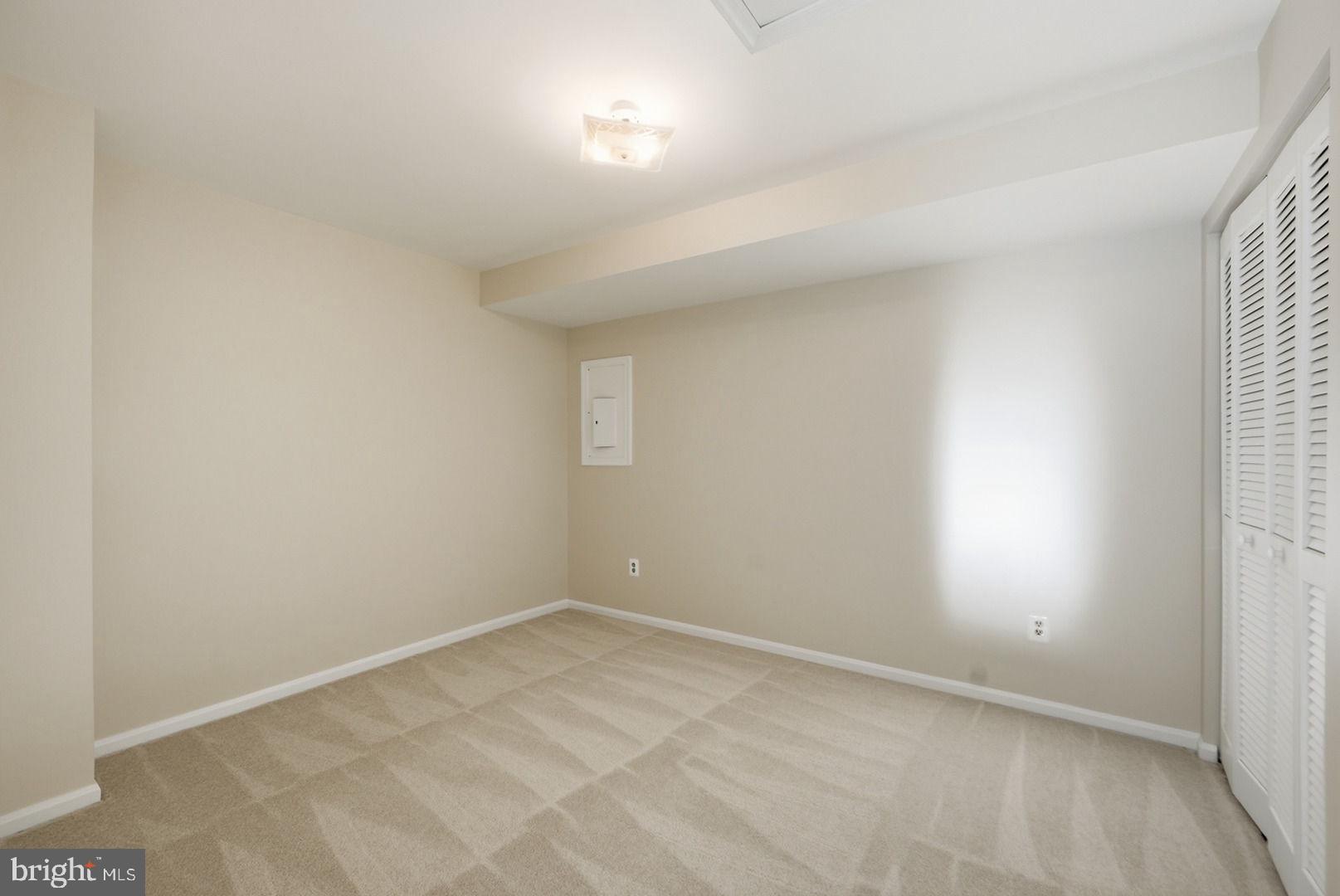 ST ANDREWS SQUARE - Residential