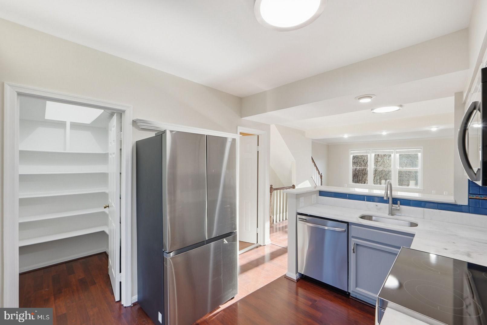 ST ANDREWS SQUARE - Residential