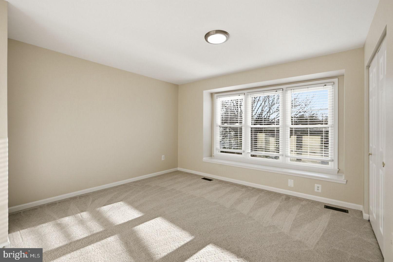 ST ANDREWS SQUARE - Residential