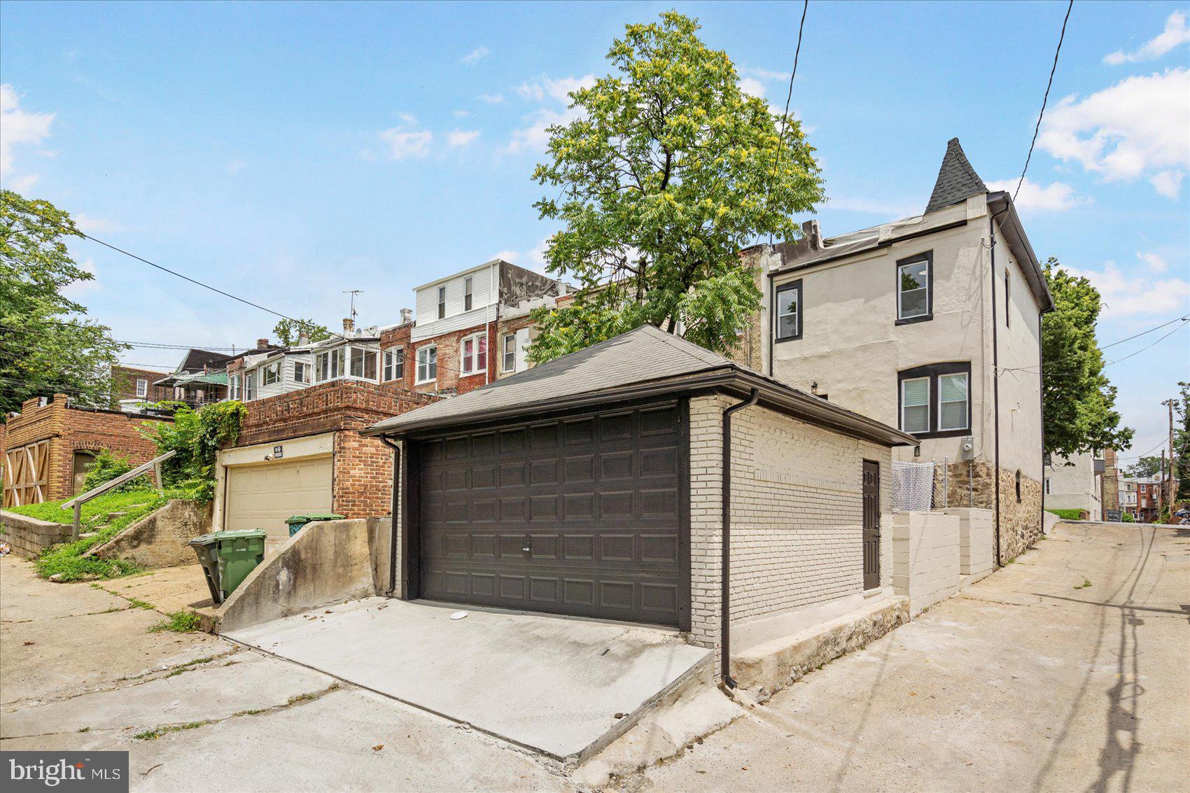 MONDAWMIN - Residential